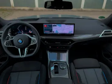 BMW 320d xDrive M Sport Pro Frozen Grau