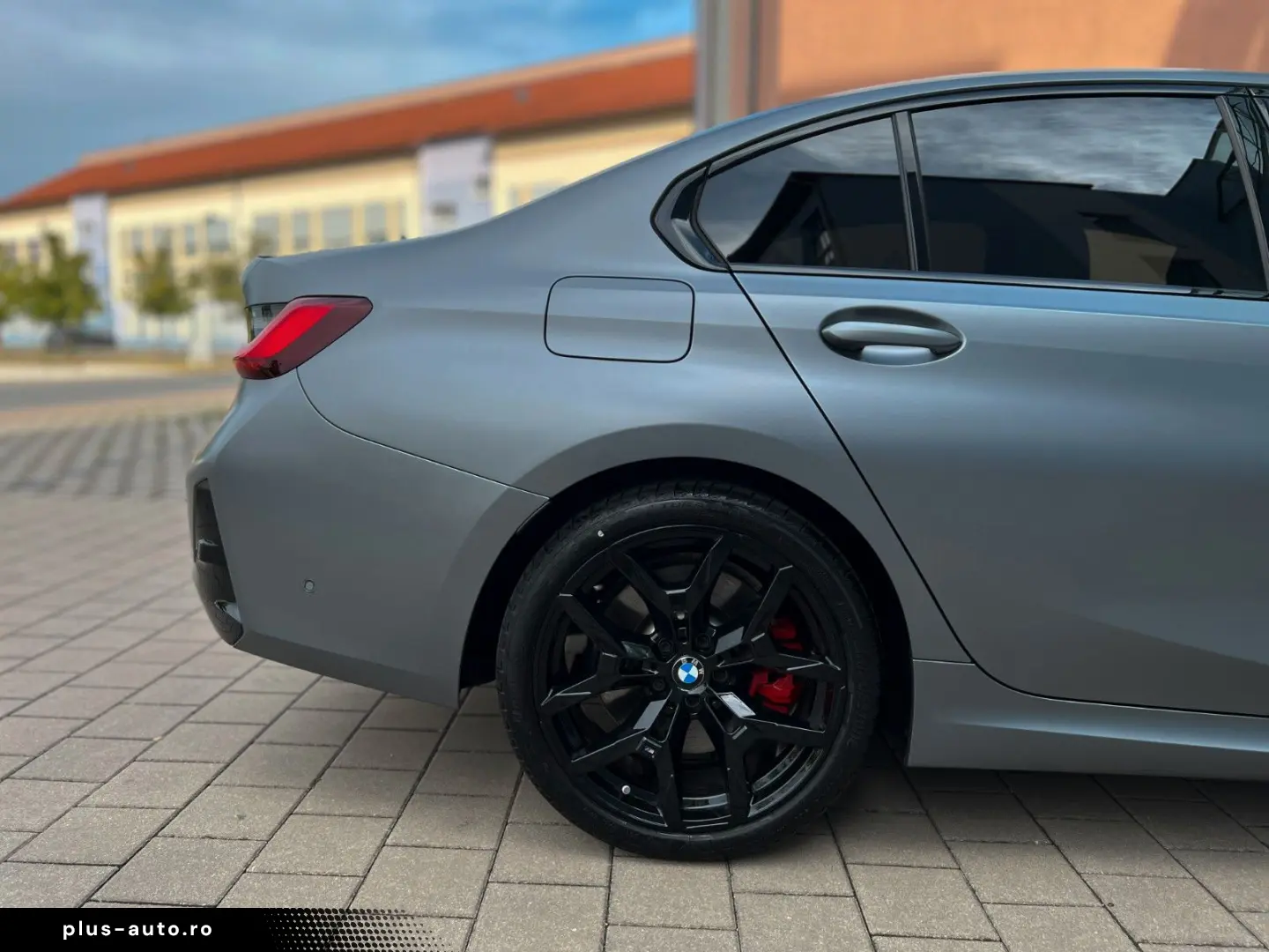 BMW 320d xDrive M Sport Pro Frozen Grau