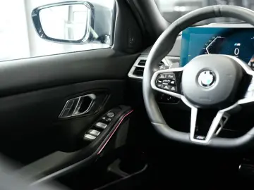 BMW 320d xDrive M SPORT PRO Frozen Grau