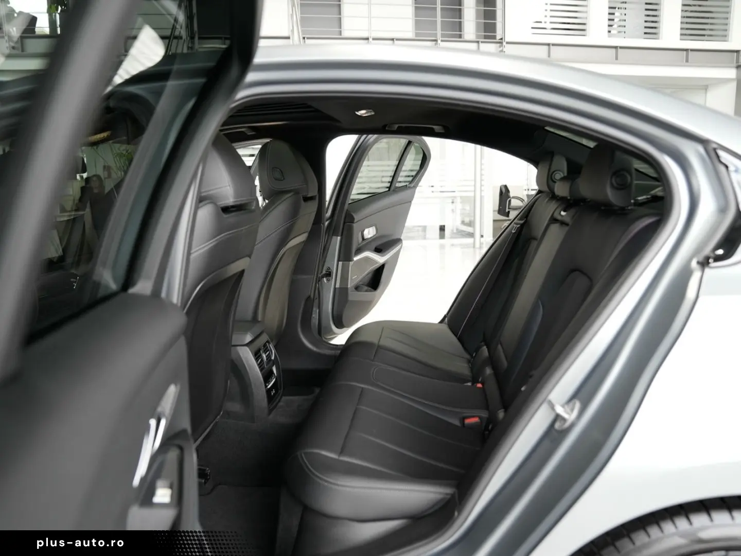 BMW 320d xDrive M SPORT PRO Frozen Grau