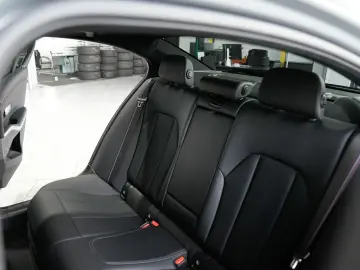 BMW 320d xDrive M SPORT PRO Frozen Grau