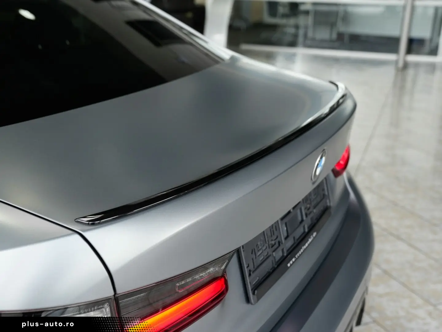 BMW 320d xDrive M SPORT PRO Frozen Grau