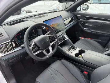 BYD SEAL U 238 kW 1.5 PHEV DM-i Design Allrad Pano