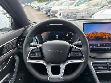 BYD SEAL U 238 kW 1.5 PHEV DM-i Design Allrad Pano