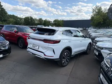 BYD SEAL U 238 kW 1.5 PHEV DM-i Design Allrad Pano