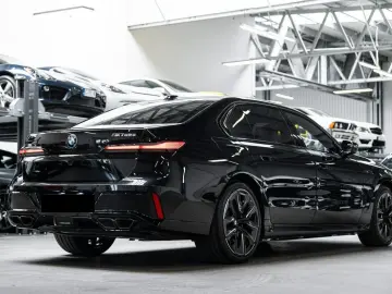 ✨ BMW M760e xDrive   Executive Lounge 571 CP ✨