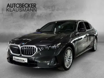 BMW 530e xDrive LIMO 19''LM LC PROF PANO SITZLÜFT 3