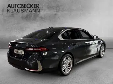 BMW 530e xDrive LIMO 19''LM LC PROF PANO SITZLÜFT 3