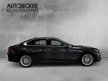 BMW 530e xDrive LIMO 19''LM LC PROF PANO SITZLÜFT 3