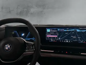 BMW 530e xDrive LIMO 19''LM LC PROF PANO SITZLÜFT 3