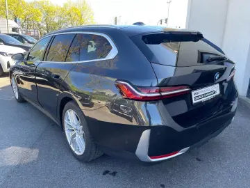 BMW 530e xDrive Touring    Autobahnass. 360  H&K HUD