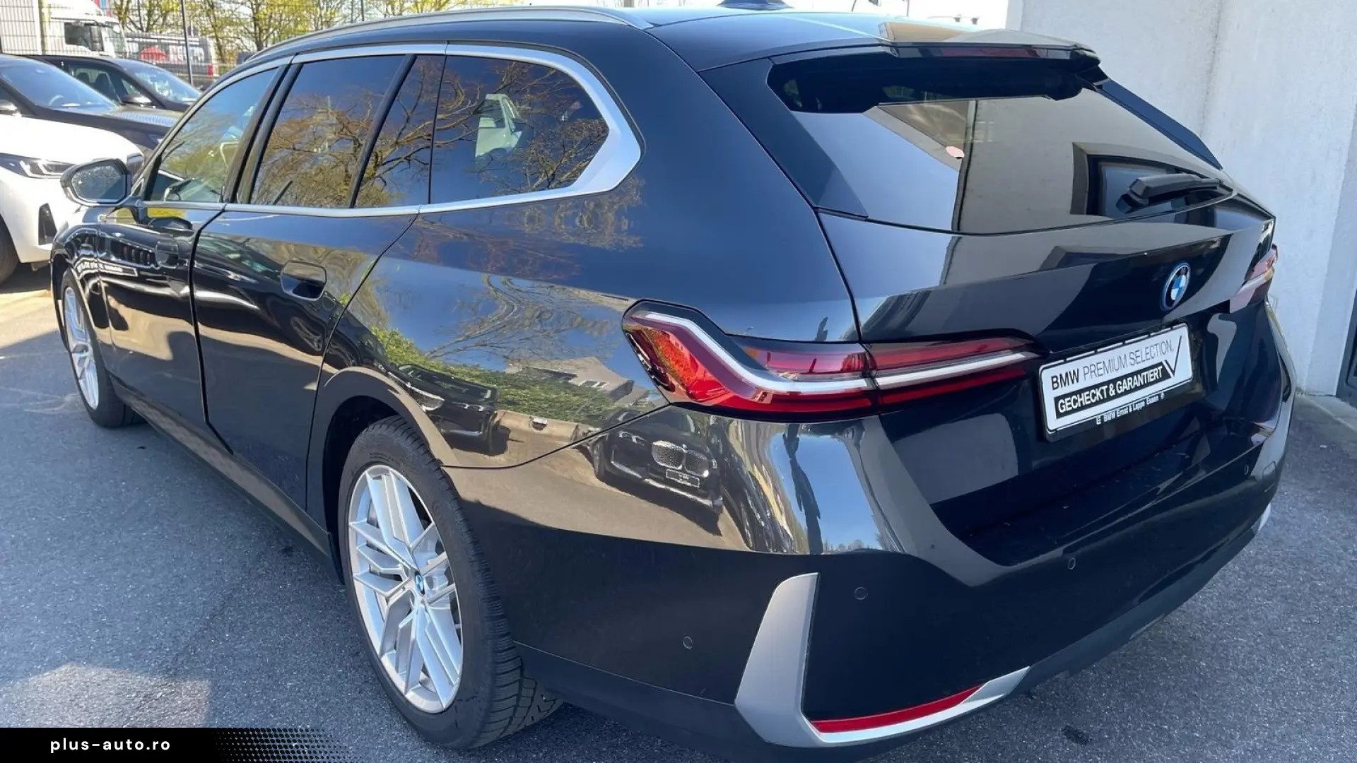 BMW 530e xDrive Touring    Autobahnass. 360  H&K HUD