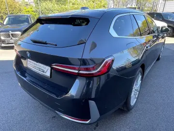 BMW 530e xDrive Touring    Autobahnass. 360  H&K HUD
