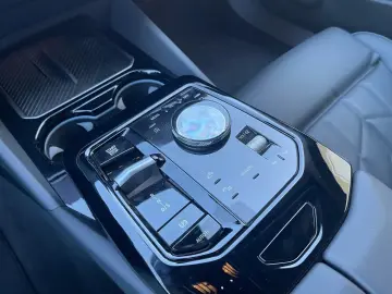 BMW 530e xDrive Touring    Autobahnass. 360  H&K HUD