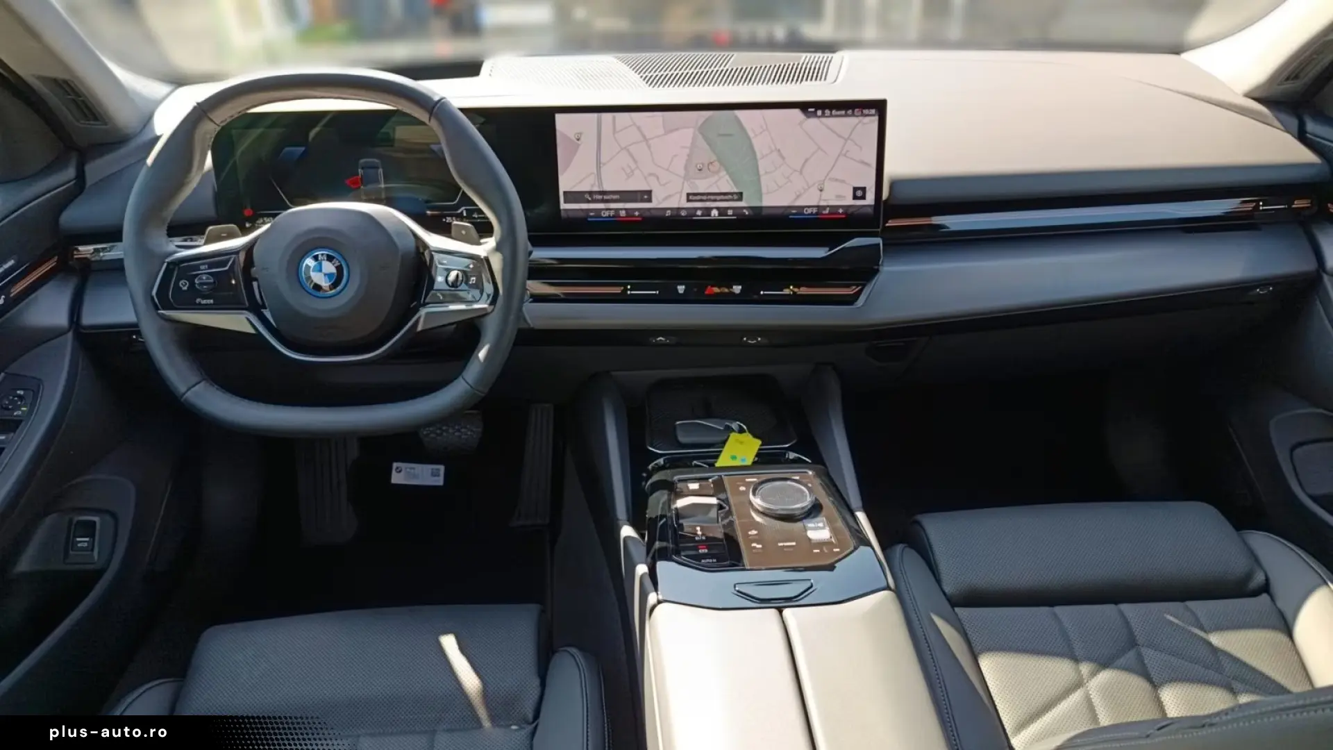 BMW 530e ICONIC GLOW 19 ALU KOMFORTSITZE