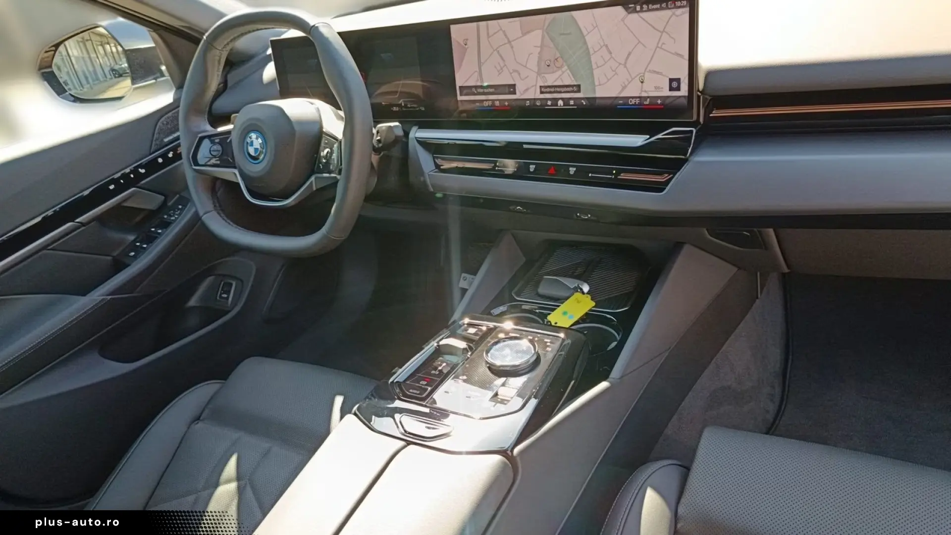 BMW 530e ICONIC GLOW 19 ALU KOMFORTSITZE