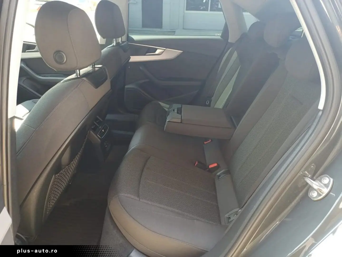 Audi A4 2.0 diesel mild-hibrid 163 Cp Dsg