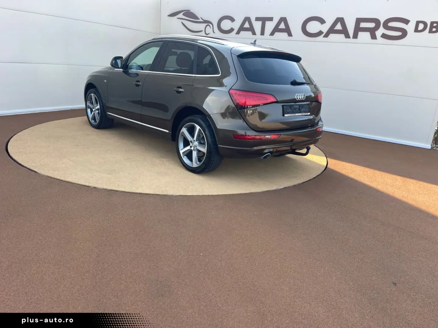 Audi Q5 2.0TDI  177CP  SLINE  BI-Xenon  Panoramic  Camera  K