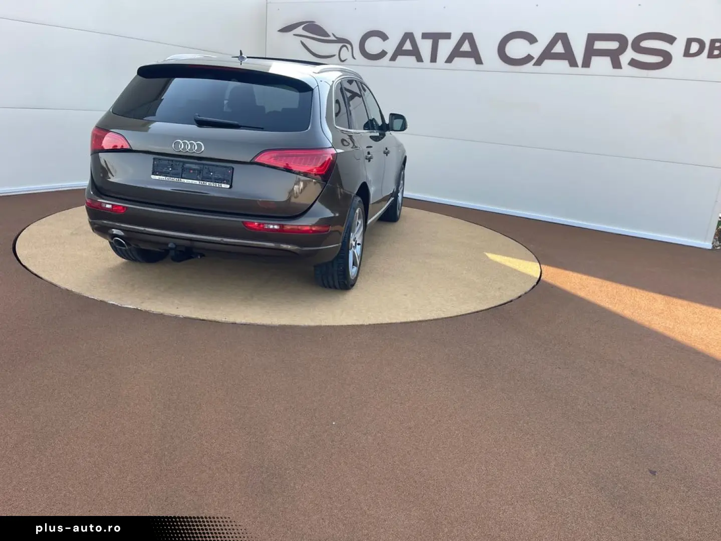 Audi Q5 2.0TDI  177CP  SLINE  BI-Xenon  Panoramic  Camera  K