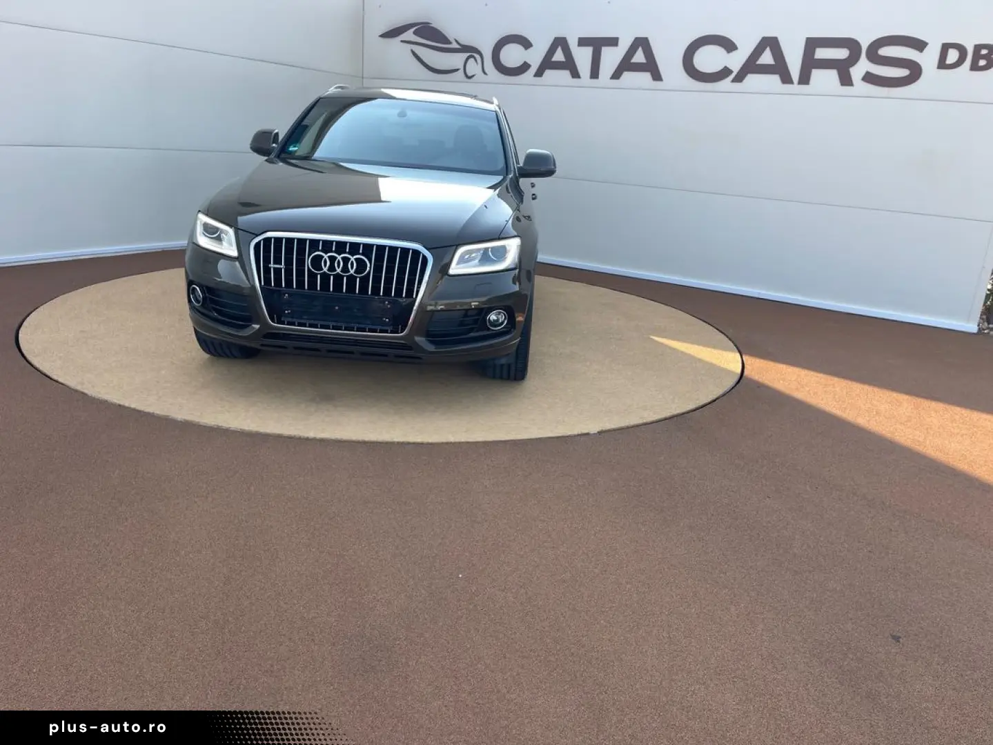 Audi Q5 2.0TDI  177CP  SLINE  BI-Xenon  Panoramic  Camera  K