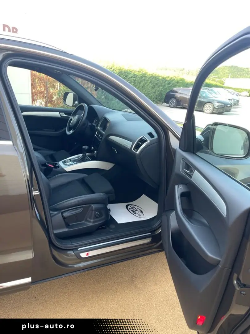 Audi Q5 2.0TDI  177CP  SLINE  BI-Xenon  Panoramic  Camera  K