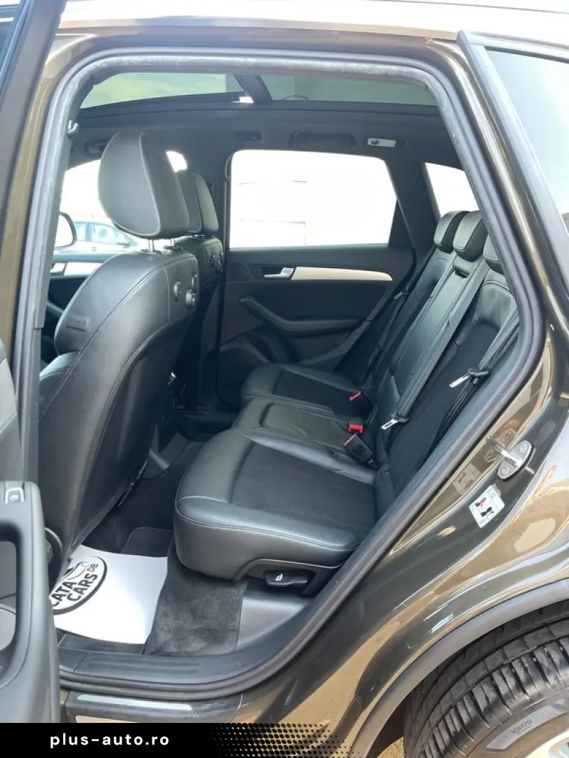 Audi Q5 2.0TDI  177CP  SLINE  BI-Xenon  Panoramic  Camera  K