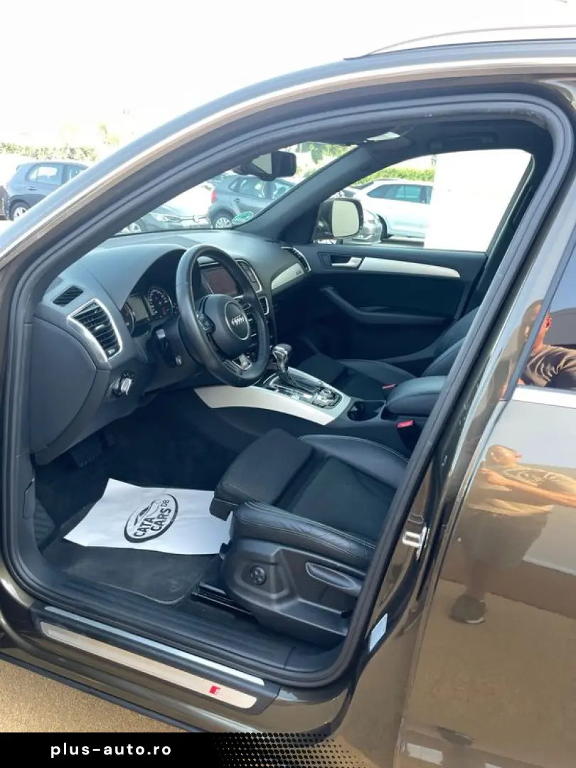 Audi Q5 2.0TDI  177CP  SLINE  BI-Xenon  Panoramic  Camera  K