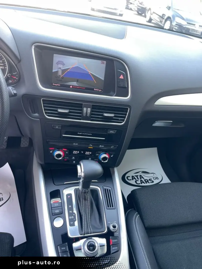 Audi Q5 2.0TDI  177CP  SLINE  BI-Xenon  Panoramic  Camera  K