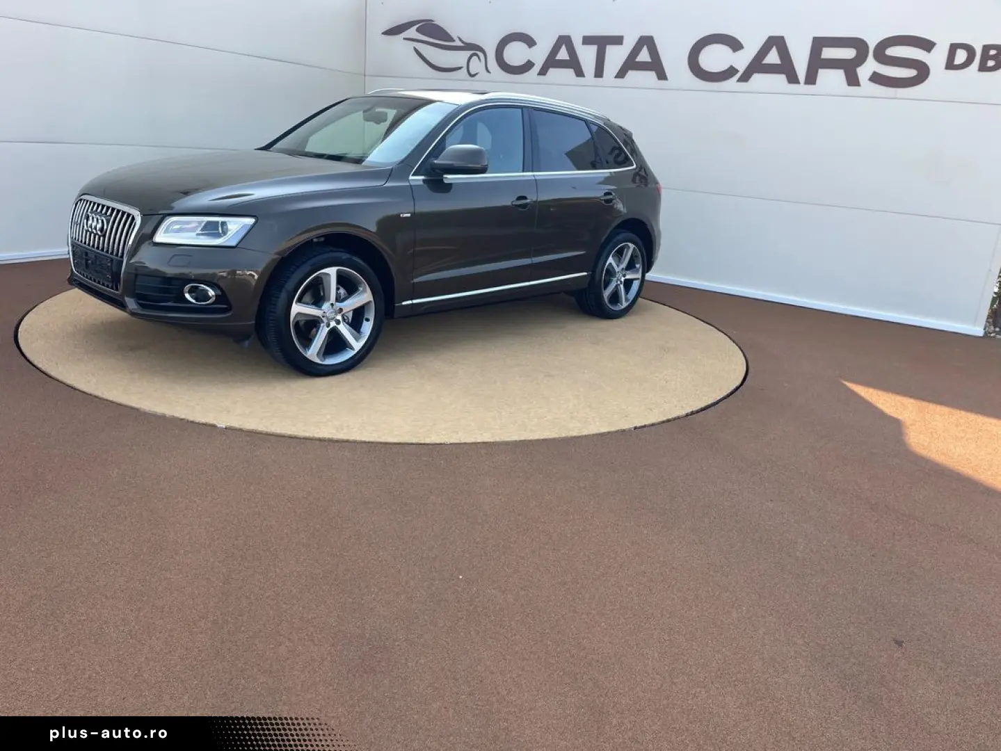 Audi Q5 2.0TDI  177CP  SLINE  BI-Xenon  Panoramic  Camera  K
