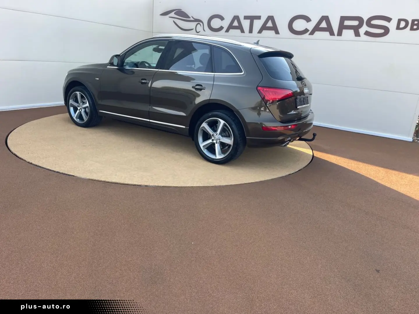 Audi Q5 2.0TDI  177CP  SLINE  BI-Xenon  Panoramic  Camera  K