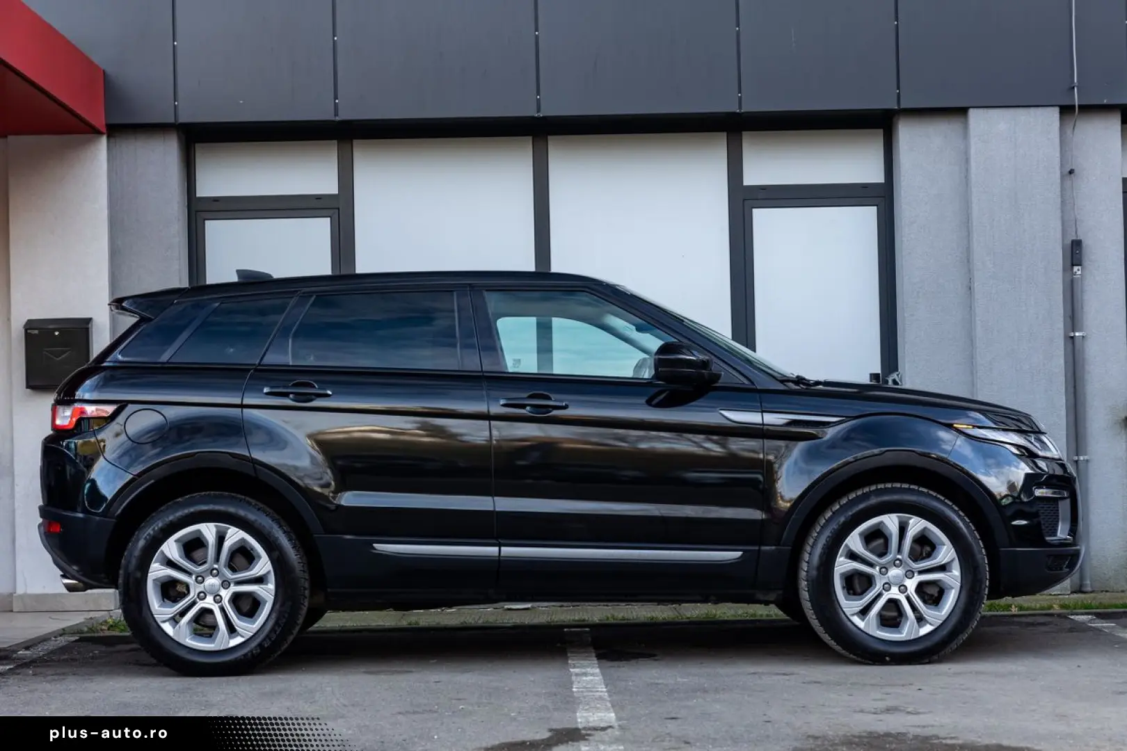 Land-Rover Range-Rover-Evoque