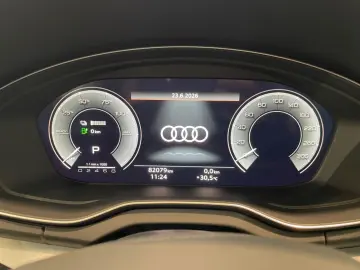 AUDI Q5 50TFSIe quattro S-trc S-line Matrix CAM Virtu