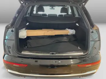 AUDI Q5 50TFSIe quattro S-trc S-line Matrix CAM Virtu
