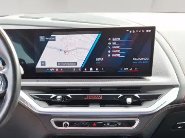 BMW XM 4.4 Label Red