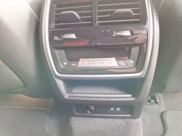 BMW XM 4.4 Label Red