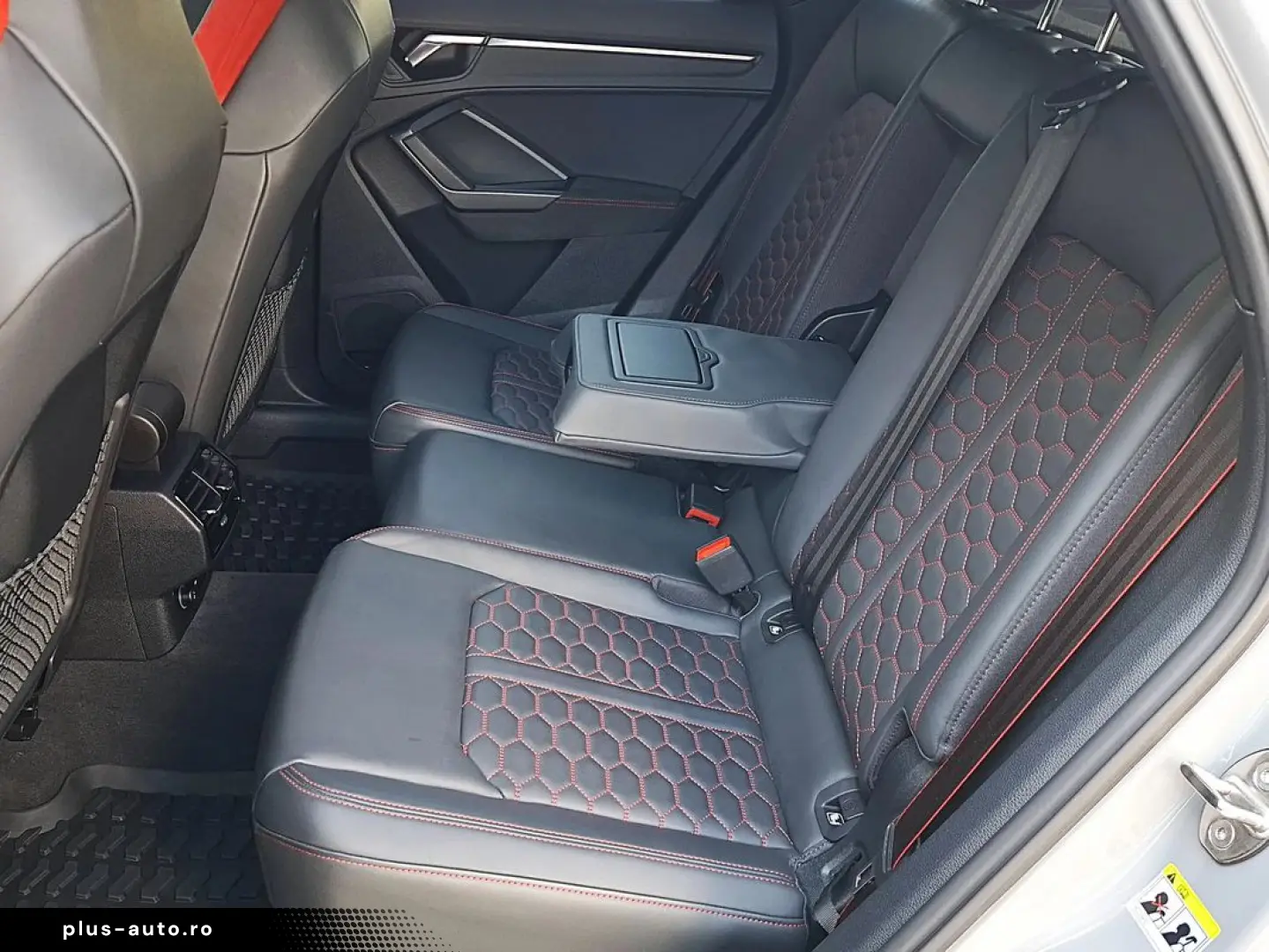 Audi Audi-Rsq3