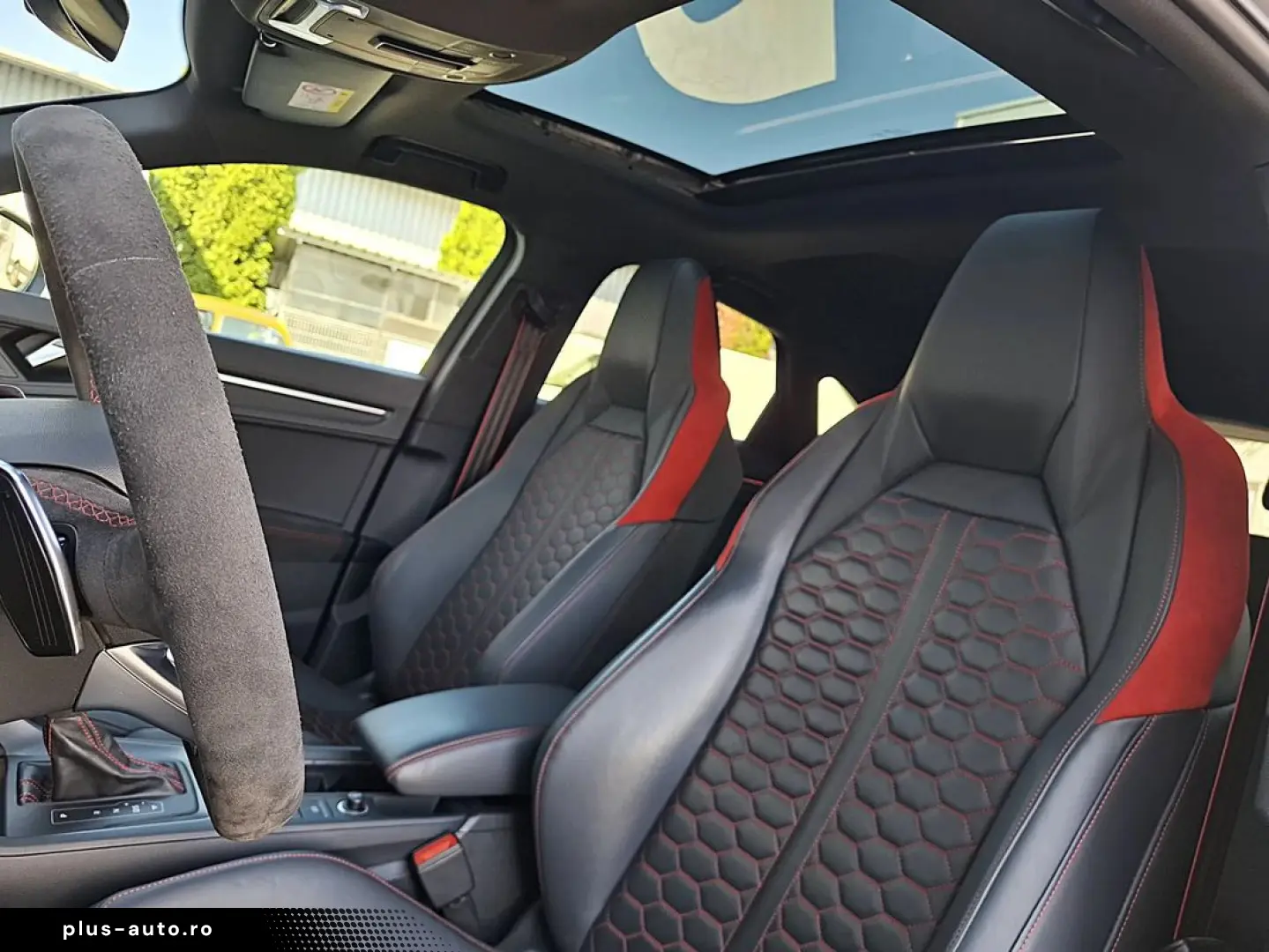 Audi Audi-Rsq3