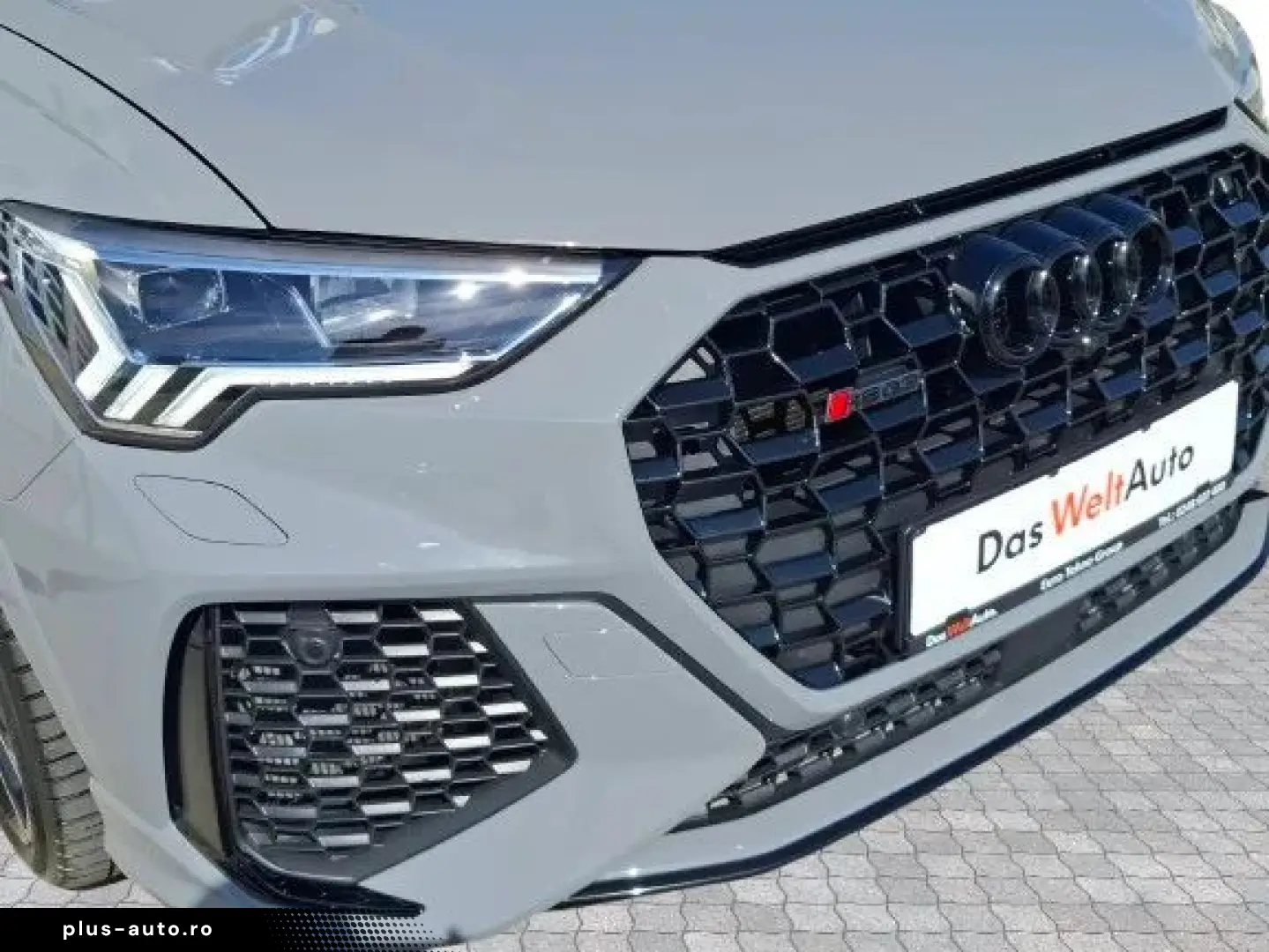 Audi Audi-Rsq3
