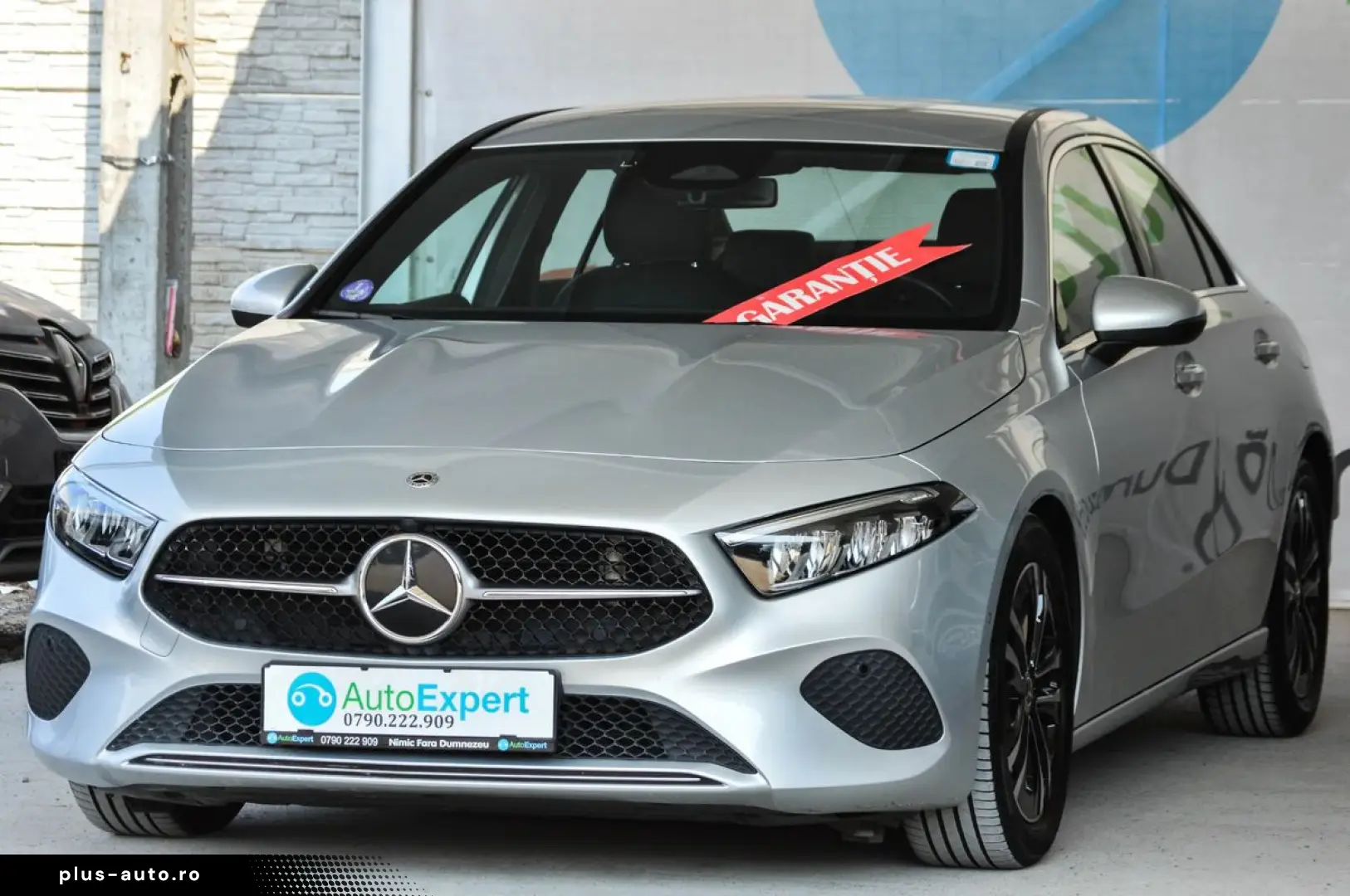 Mercedes-Benz A-180