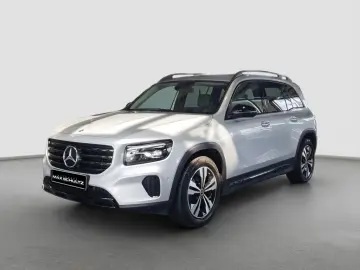 MERCEDES-BENZ GLB 220 4MATIC Night Paket MULTIBEAM Kamera