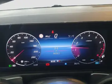 MERCEDES-BENZ GLB 220 4MATIC Night Paket MULTIBEAM Kamera