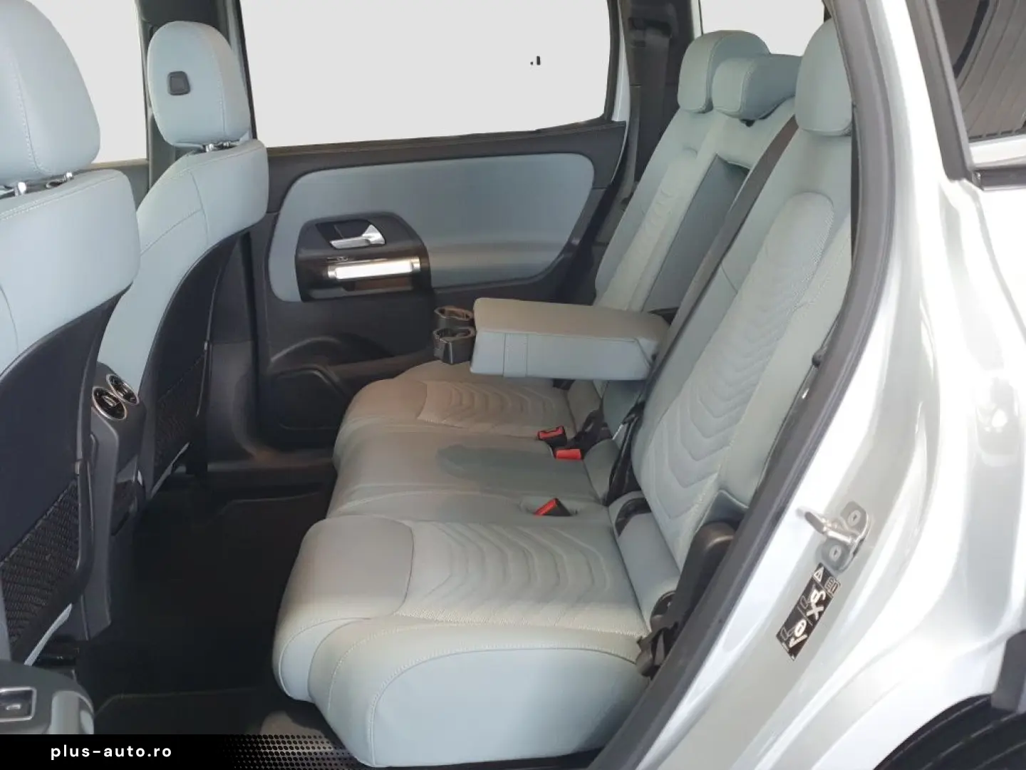 MERCEDES-BENZ GLB 220 4MATIC Night Paket MULTIBEAM Kamera