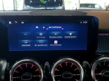 MERCEDES-BENZ GLB 220 4MATIC Night Paket MULTIBEAM Kamera