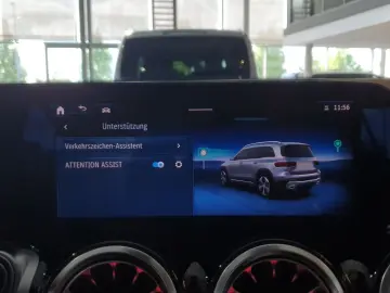 MERCEDES-BENZ GLB 220 4MATIC Night Paket MULTIBEAM Kamera