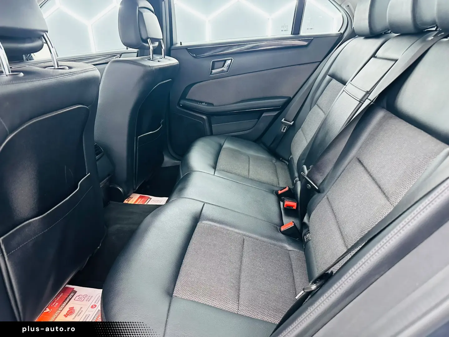 MERCEDESBENZ E 200 2011 2.2D E5 Garantie 12 Luni Rate Avans
