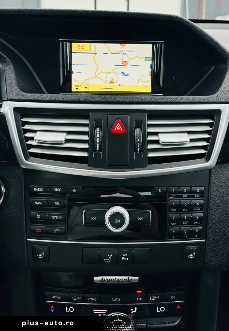 MERCEDESBENZ E 200 2011 2.2D E5 Garantie 12 Luni Rate Avans