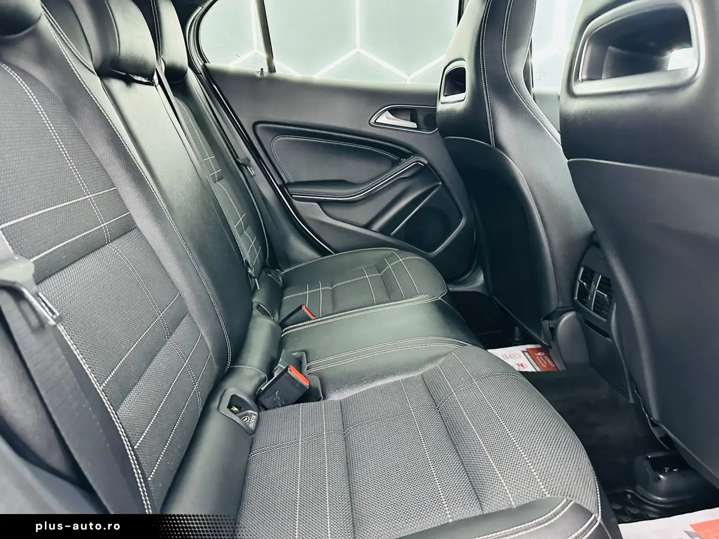 MERCEDESBENZ GLA 200 2017 2.2D E6 Garantie 12 Luni Rate Avan