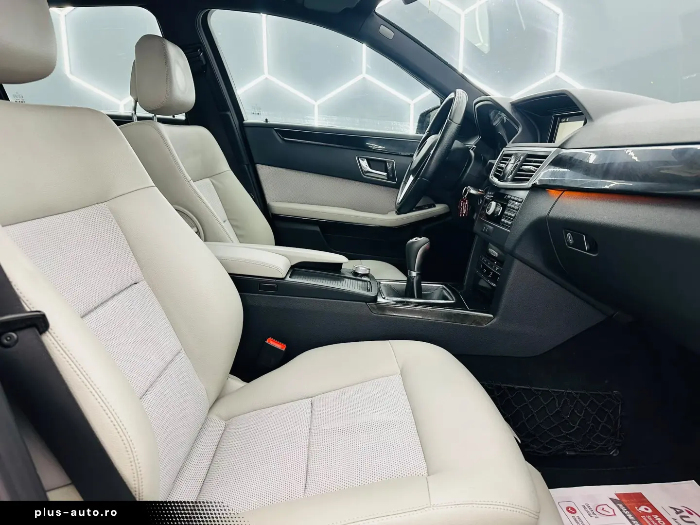 MERCEDESBENZ E 200 2010 2.2D E5 Garantie 12 Luni Rate Avans