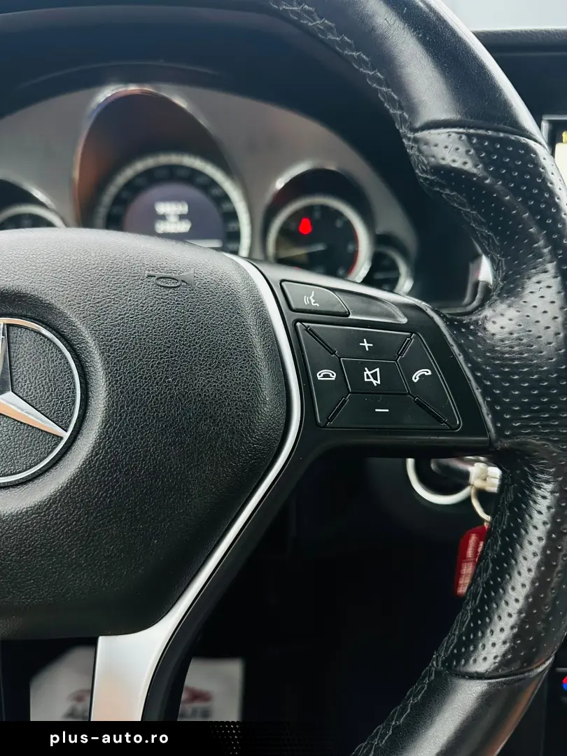 MERCEDESBENZ E 200 2010 2.2D E5 Garantie 12 Luni Rate Avans