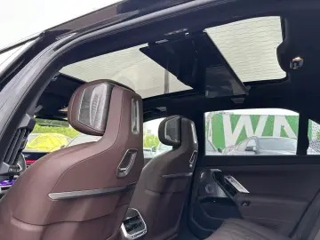 ✨ BMW M760e xDrive   Executive Lounge